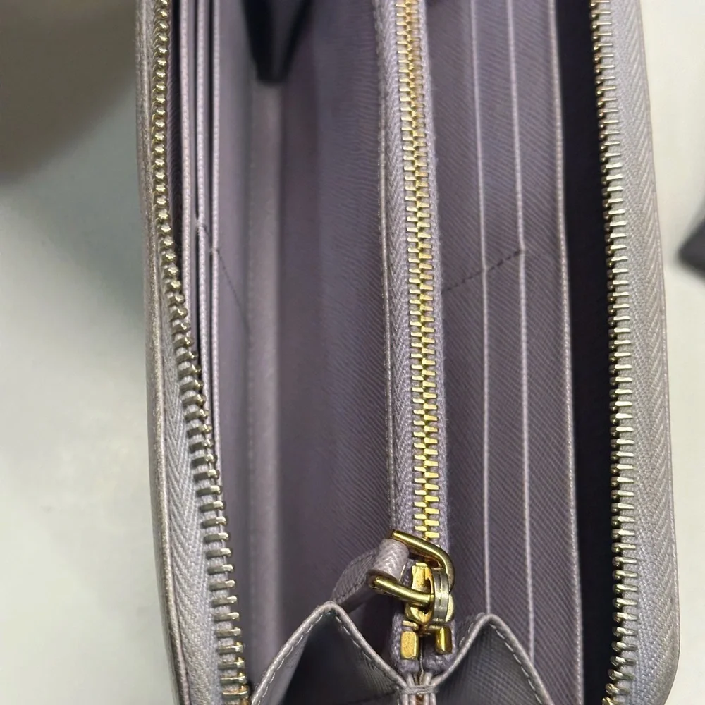 Prada Saffiano Continental Wallet in Lilac Full Inclusion EUC